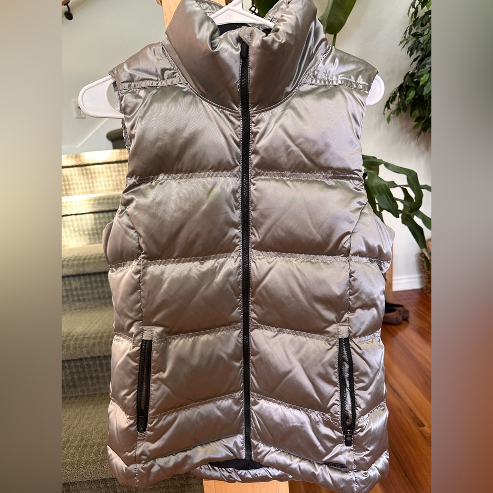 Athleta Goose Down Metallic Puffer Vest Small